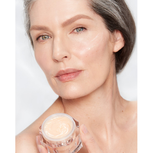 MAGIC NIGHT CREAM