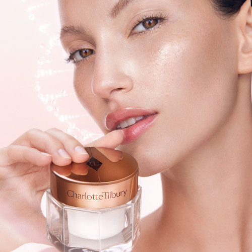 CHARLOTTE'S MAGIC CREAM