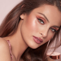ALL-YEAR-ROUND SUN-KISSED SKIN KIT