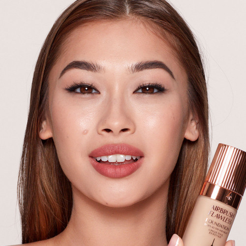 AIRBRUSH FLAWLESS FOUNDATION